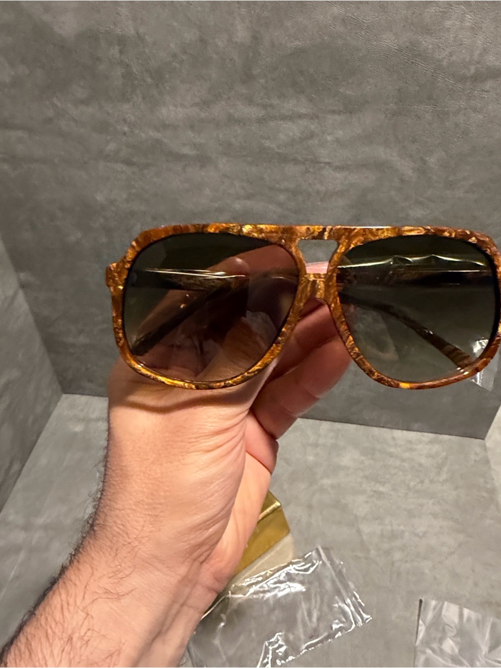 BNWT Vintage Frames by Corey Shapiro  Burlwood Brown Aviator Sunglasses Sold Out